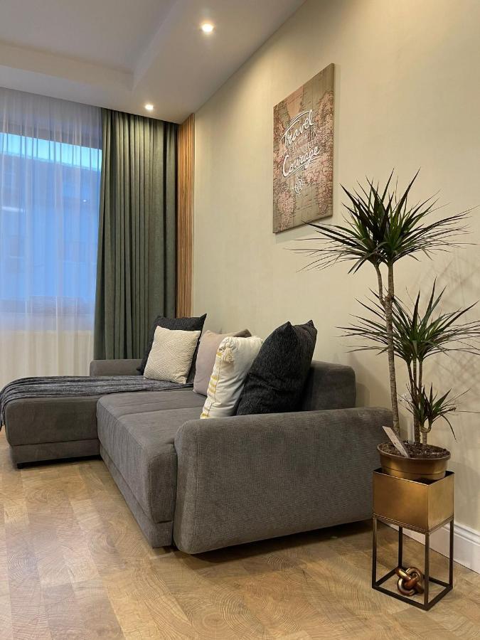 Nova Lake Apartamente Wild Jungle Satu Mare Exteriör bild